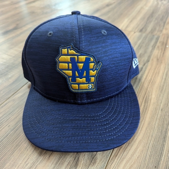 Milwaukee Brewers Fitted Baseball hat. 7 1/8 fit. MLB hat - Picture 1 of 6